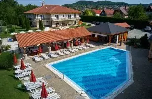 Villa Plattensee Vonyarcvashegy - Pensionen in Ungarn