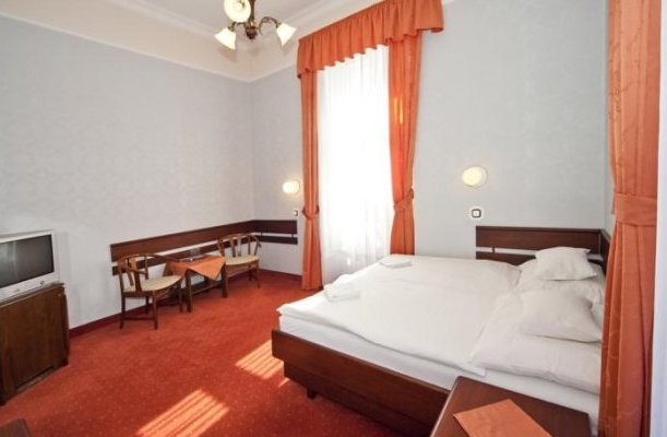 Astoria Hotel & Restaurant Balatonfüred Astoria Hotel & Restaurant Balatonfüred