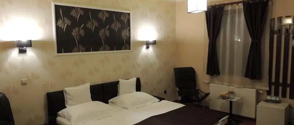 Bajor Pension Aparthotel Bk, Bkfrd