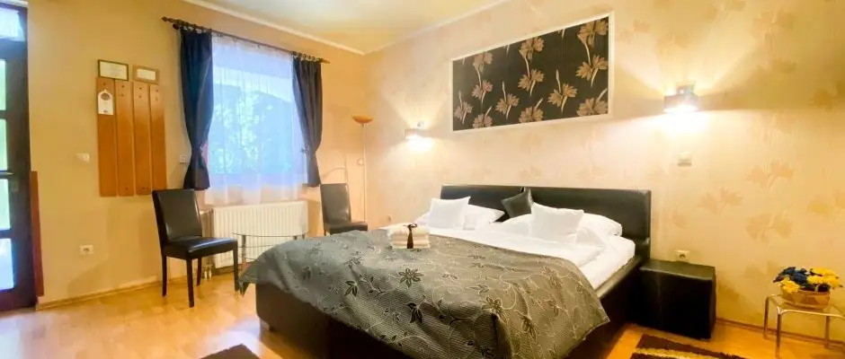 Bajor Pension Aparthotel Bk, Bkfrd