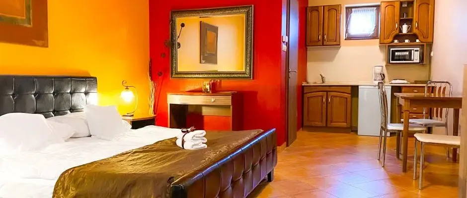 Bajor Pension Aparthotel Bk, Bkfrd