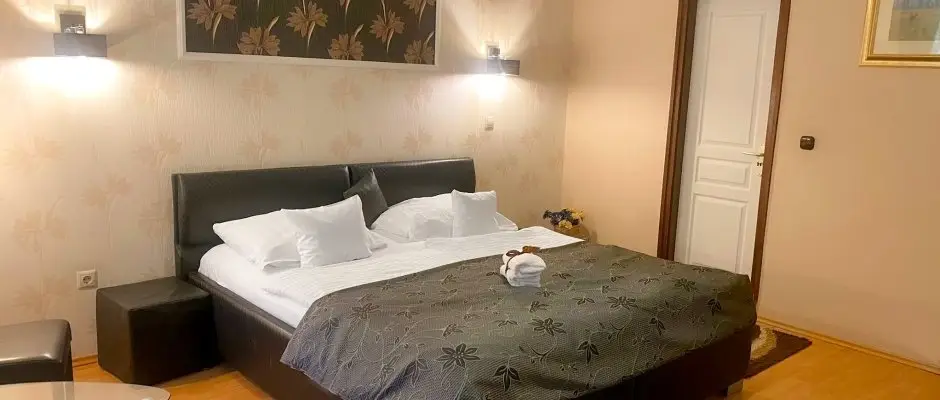 Bajor Pension Aparthotel Bk, Bkfrd