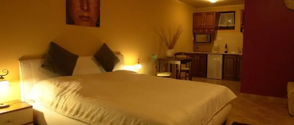 Bajor Pension Aparthotel Bk, Bkfrd