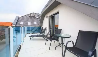 Berill Suites Sarvar