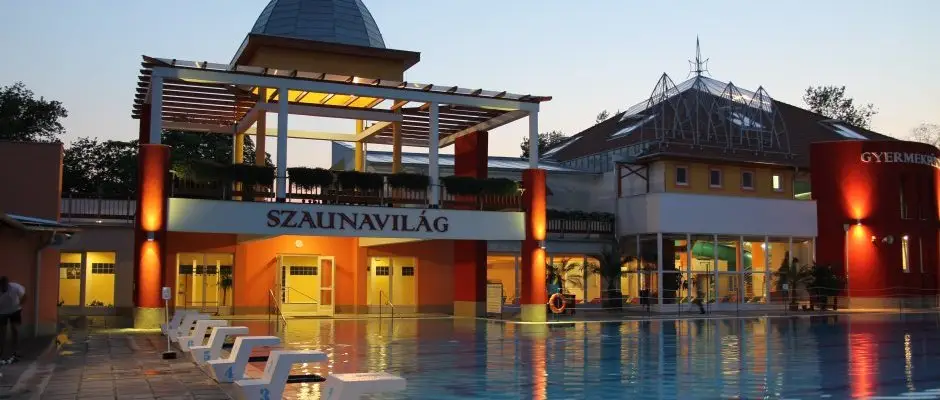 Colosseum Wellness Hotel Morahalom