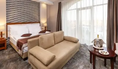 Colosseum Wellness Hotel Morahalom