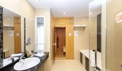 Colosseum Wellness Hotel Morahalom