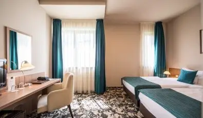 Erzsebet Kiralyne Hotel Godollo