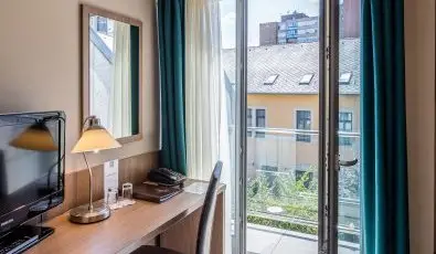 Erzsebet Kiralyne Hotel Godollo