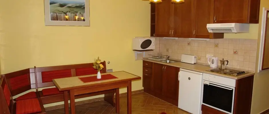 HoldLux Apartments Sarvar
