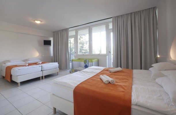 Holiday Hotel Csopak