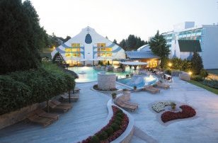 Naturmed Hotel Carbona Heviz - Sonderangebote mit Wellness mit sechs Übernachtungen