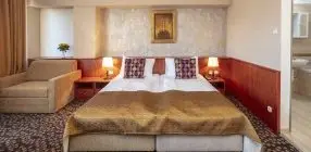 Charles Hotel - Nicht erstattbarer Preis ohne Verpflegung