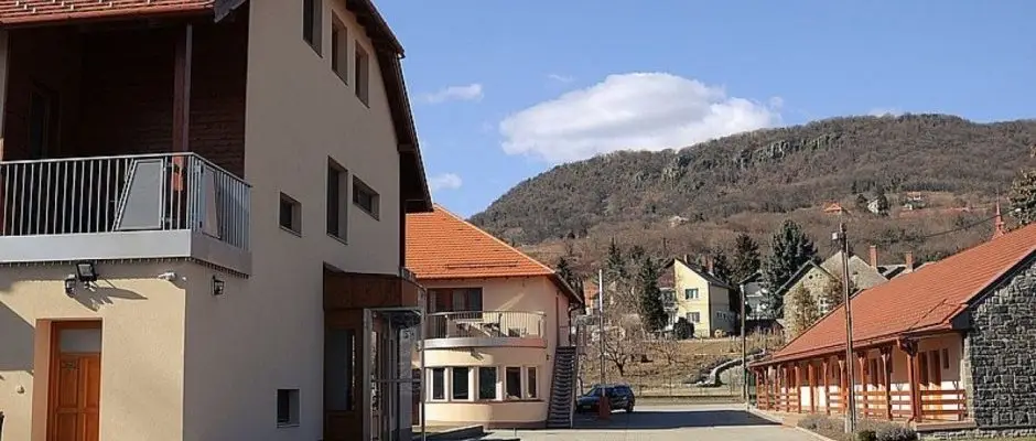 Hotel Halaszkert Badacsony