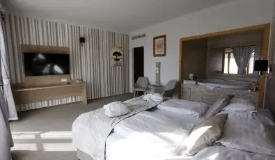 Hotel Laroba Alsoors