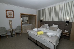 Hotel Laroba Alsrs