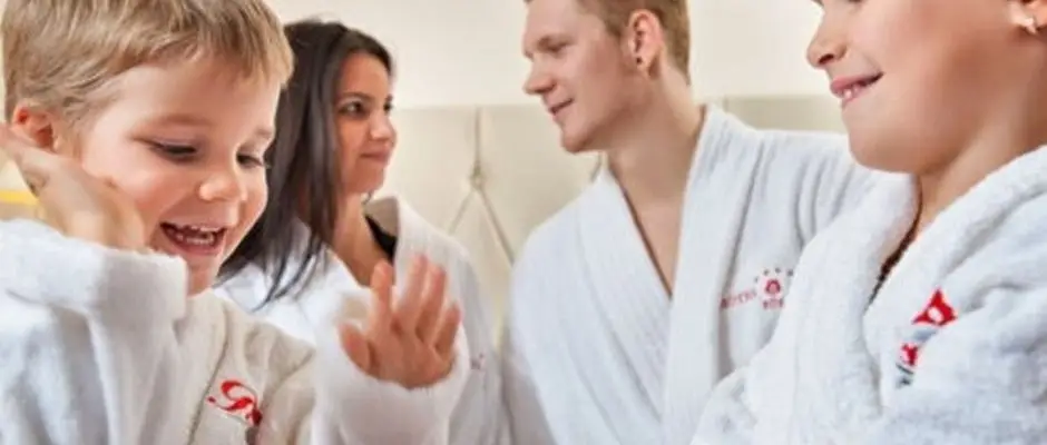 Hotel Piroska Bk, Bkfrd