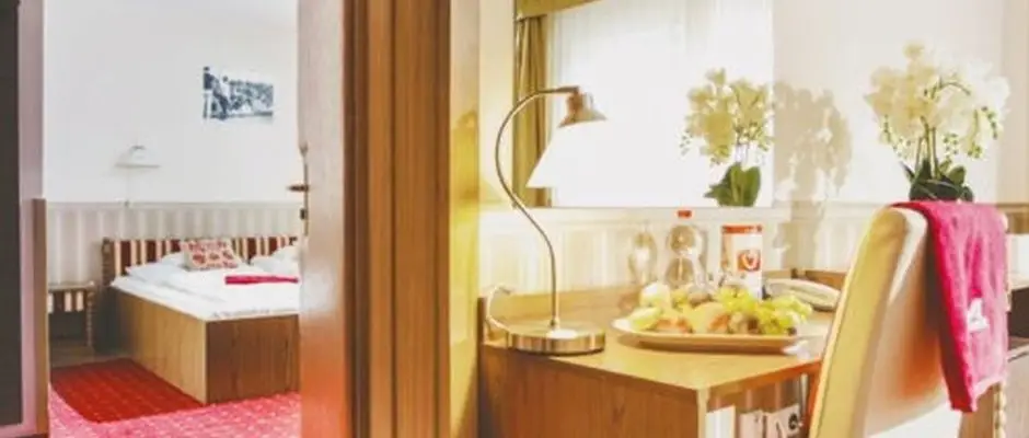 Hotel Piroska Bk, Bkfrd