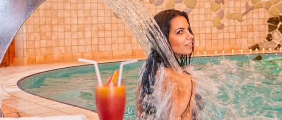 Hotel Piroska Bk, Bkfrd