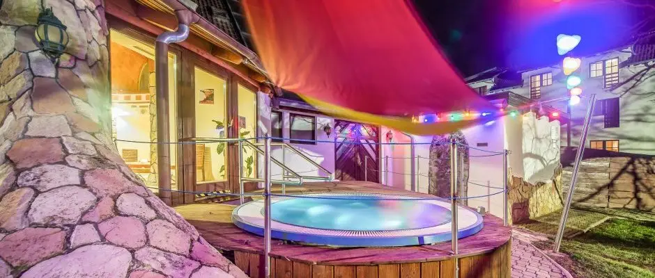 Hotel Piroska Bk, Bkfrd