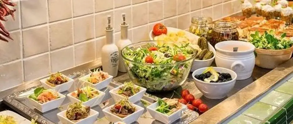 Hotel Piroska Bk, Bkfrd