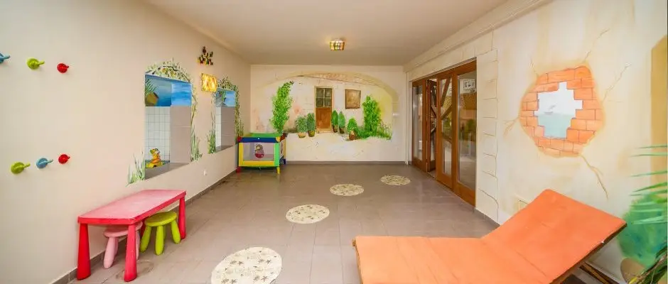 Hotel Piroska Bk, Bkfrd