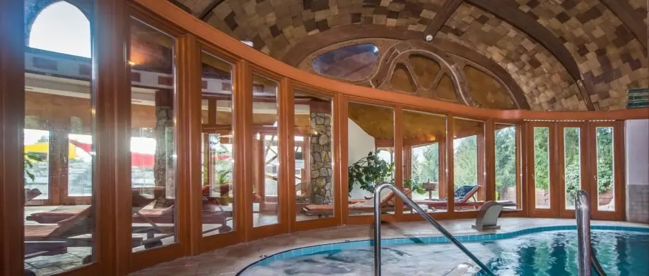 Hotel Piroska Bk, Bkfrd