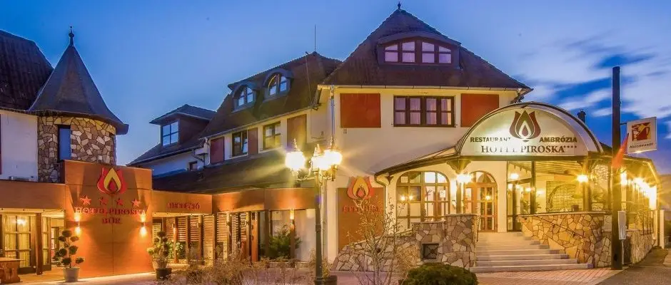 Hotel Piroska Bk, Bkfrd