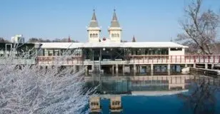 - Zwischen zwei Feiertagen