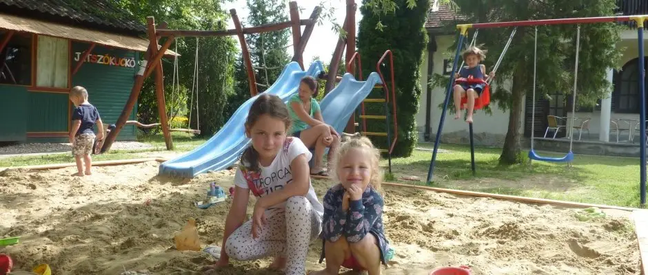 Hotel Zsanett Balatonkeresztur