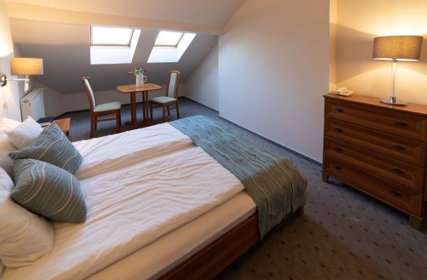 Hotel Zsanett Balatonkeresztur