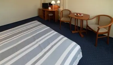 Hotel Zsanett Balatonkeresztur