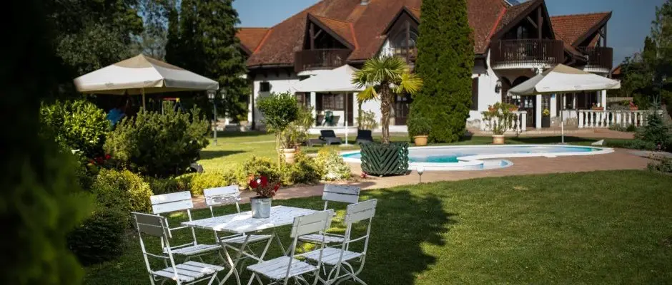 Hotel Zsanett Balatonkeresztur