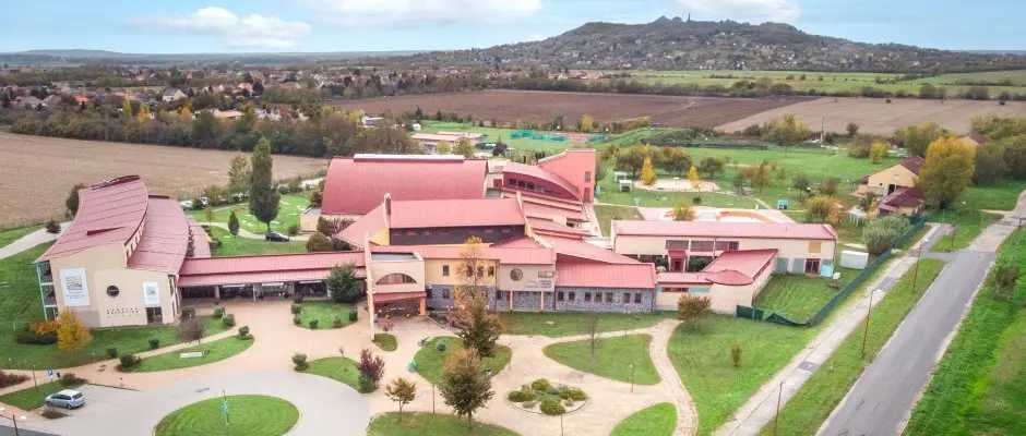 Vulkan Wellness Hotel & Camping Celldomolk