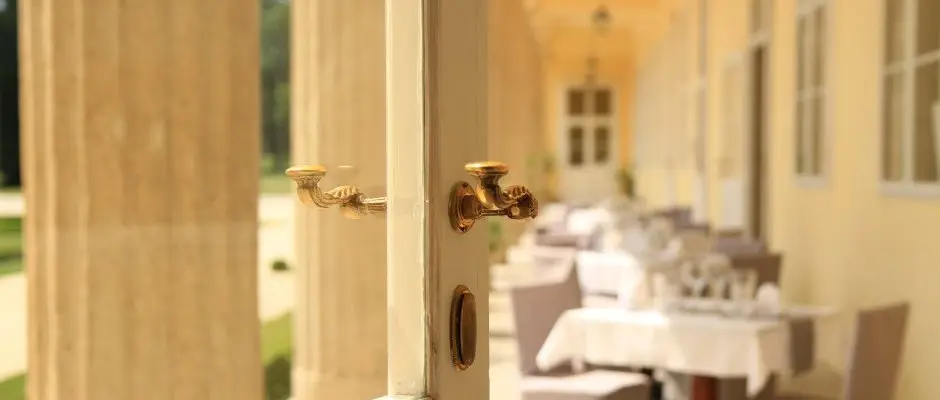 Karolyi Castle Hotel & Restaurant Fehervarcsurgo