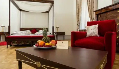 Karolyi Castle Hotel & Restaurant Fehervarcsurgo