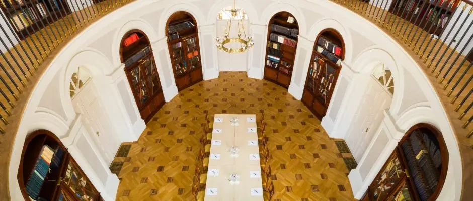 Karolyi Castle Hotel & Restaurant Fehervarcsurgo