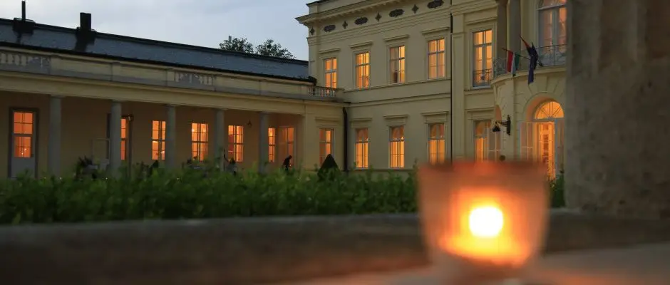 Karolyi Castle Hotel & Restaurant Fehervarcsurgo