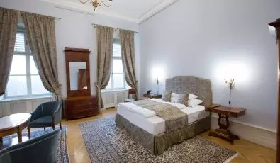 Karolyi Castle Hotel & Restaurant Fehervarcsurgo