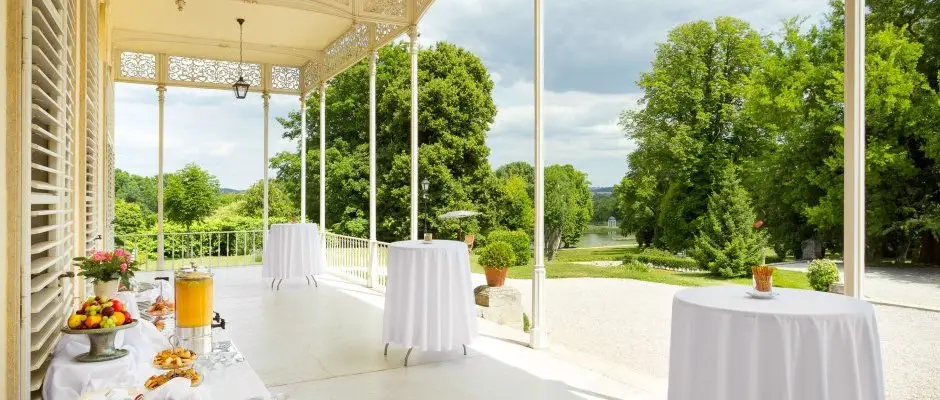 Karolyi Castle Hotel & Restaurant Fehervarcsurgo