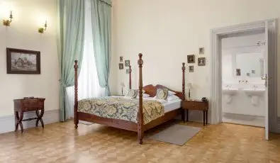 Karolyi Castle Hotel & Restaurant Fehervarcsurgo