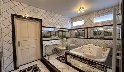 Kristaly Apartment Heviz