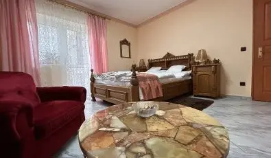Kristaly Apartment Heviz
