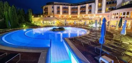 Lotus Therme Hotel & Spa Hévíz - Osteraktionen Ungarn Lotus Therme Hotel & Spa Hévíz - Osteraktionen Ungarn