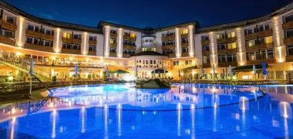 Lotus Therme Hotel & Spa Hévíz - Pfingstpauschalangebote in Ungarn Lotus Therme Hotel & Spa Hévíz - Pfingstpauschalangebote in Ungarn