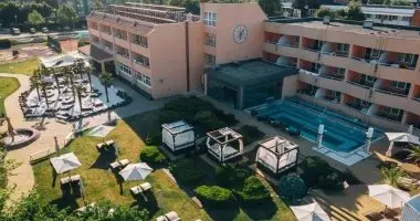 - Erholung mit Halbpension im Belenus