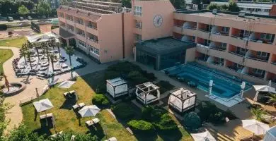 - Erholung mit Halbpension im Belenus