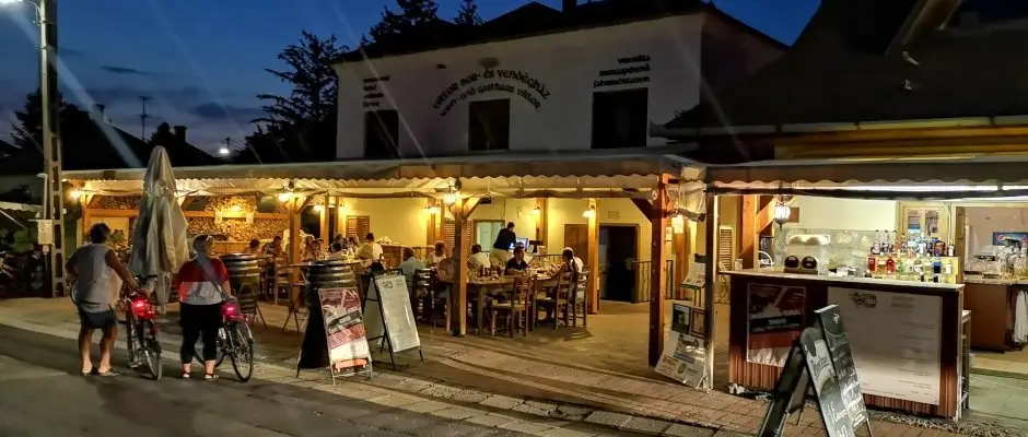 Viktor Wine- and Guesthouse Balatonmariafurdo